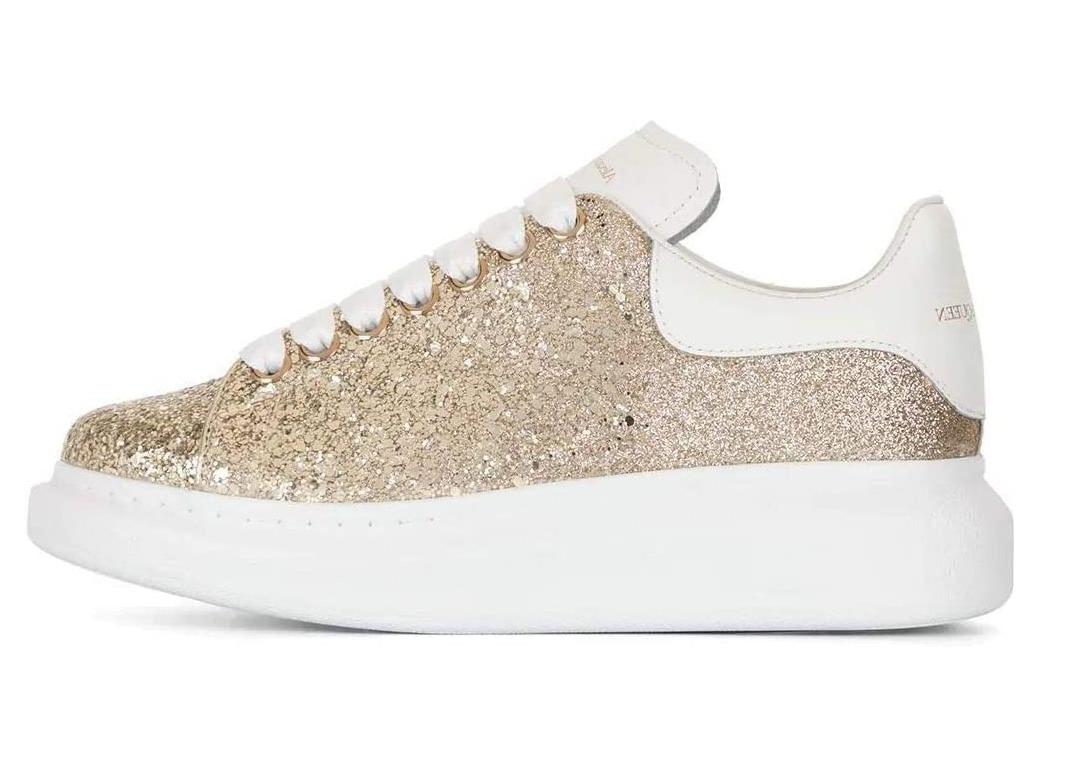Alexander McQueen Oversized Gold Glitter (Women's) 621062WHVK19962