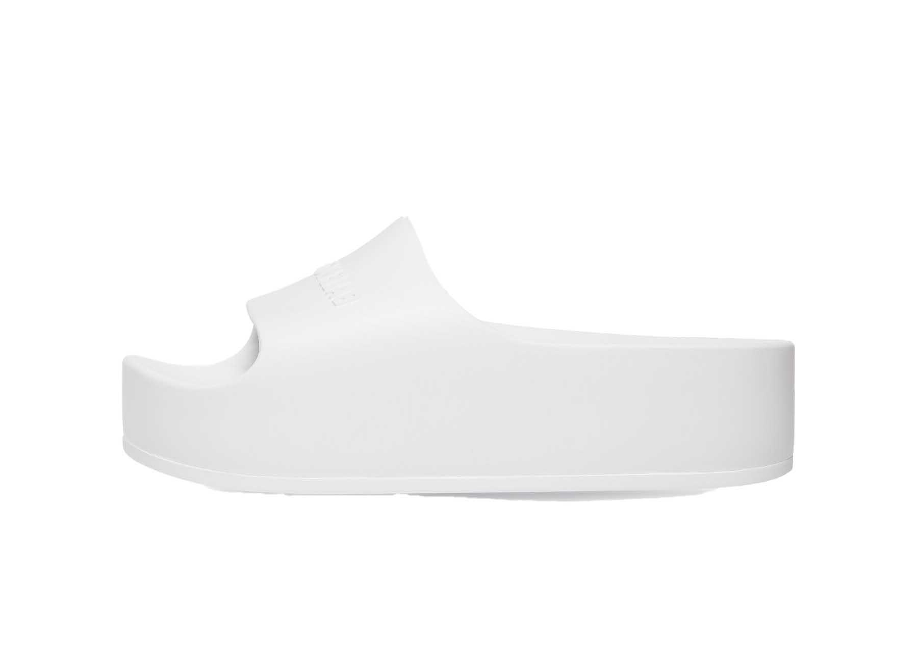 white chunky balenciaga