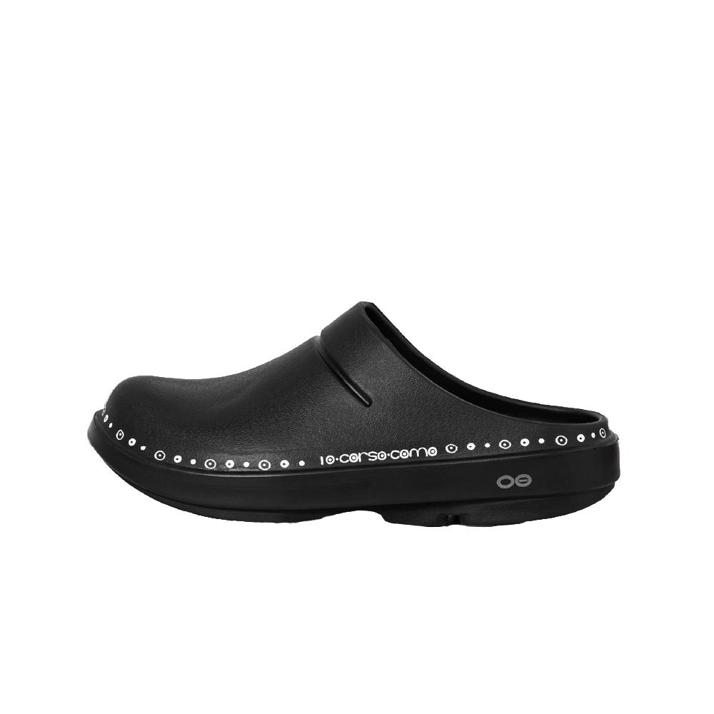 10꼬르소꼬모 x 우포스 클로그 블랙 CG42K3OO15 | OOFOS - 슈프라이즈