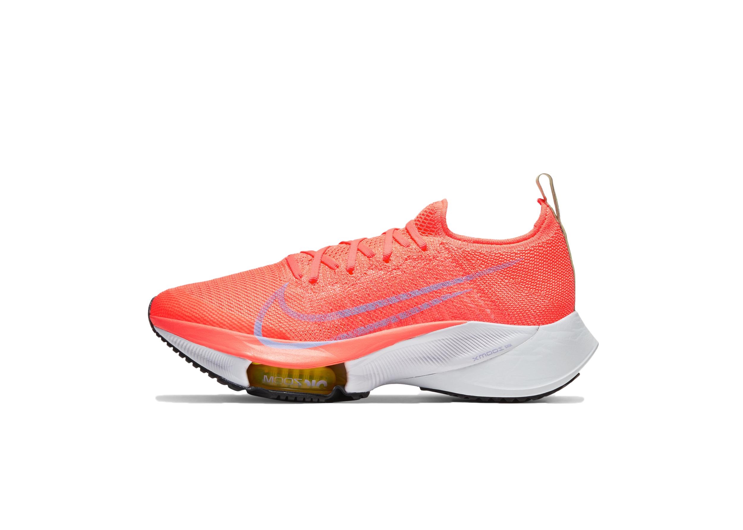 nike air zoom tempo next w