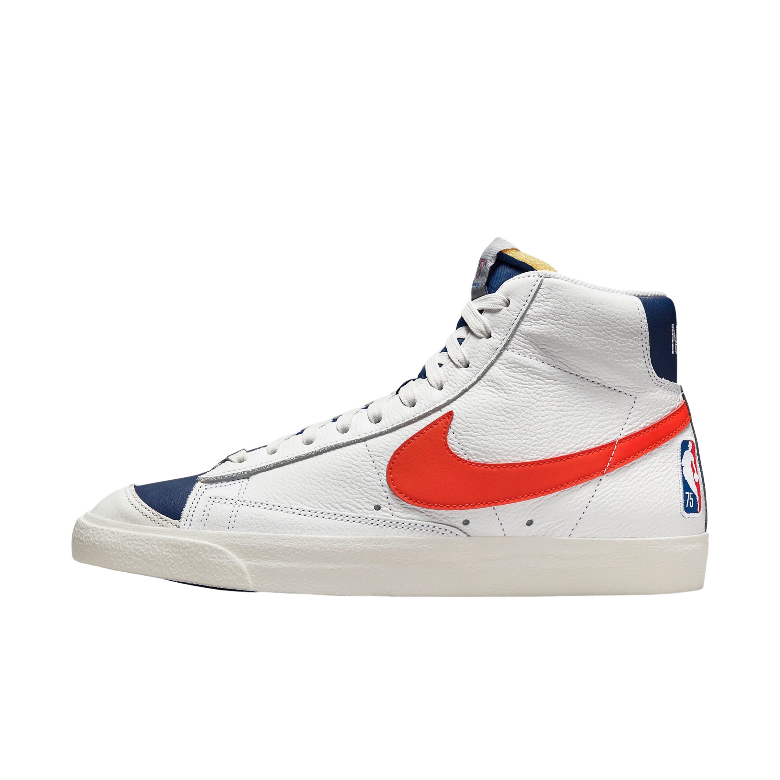 NBA X 나이키 블레이저 미드 '77 EMB 닉스 DD8025-100 | NIKE - 슈프라이즈