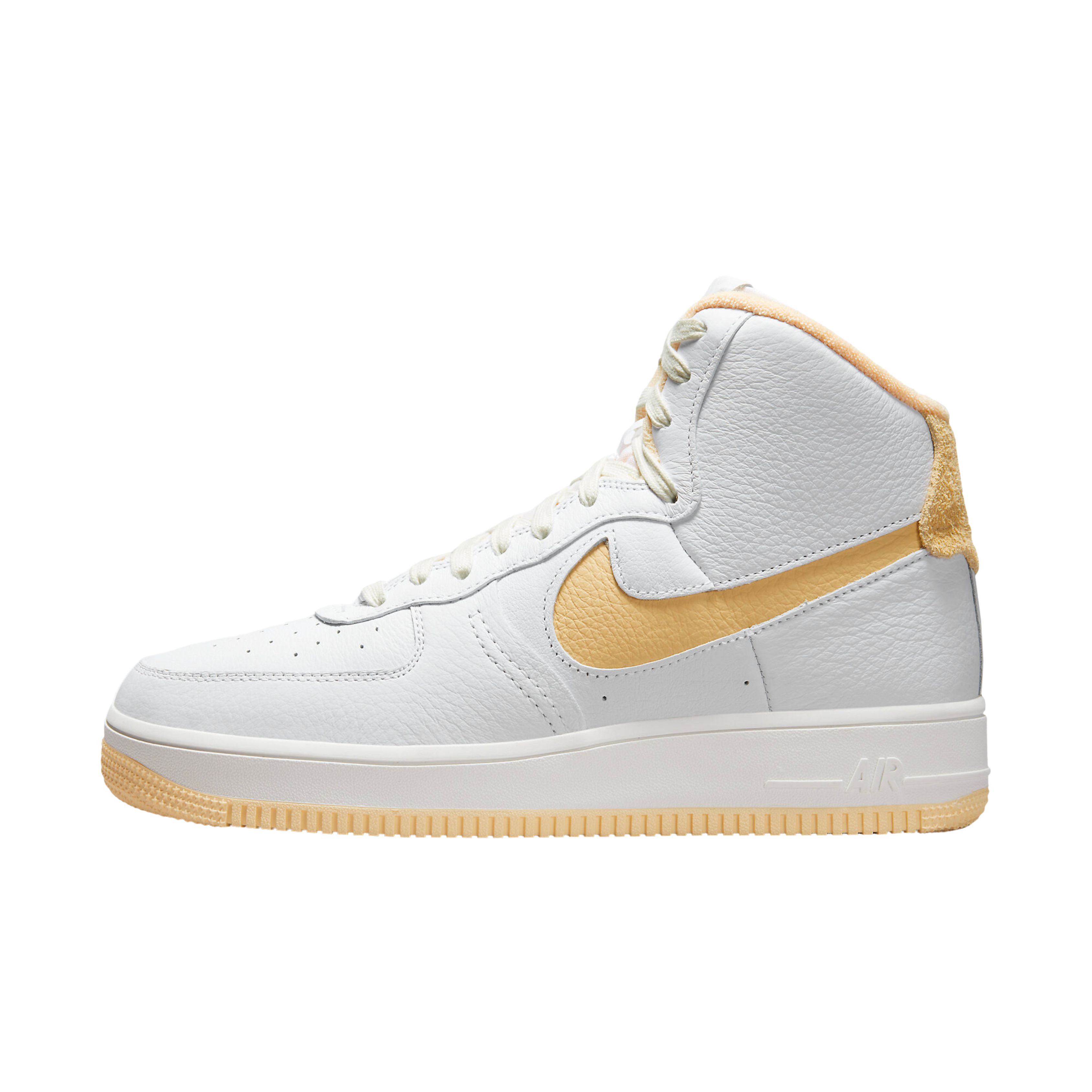 나이키 에어 포스 1 하이 스컬프트 우먼스 페일 바닐라