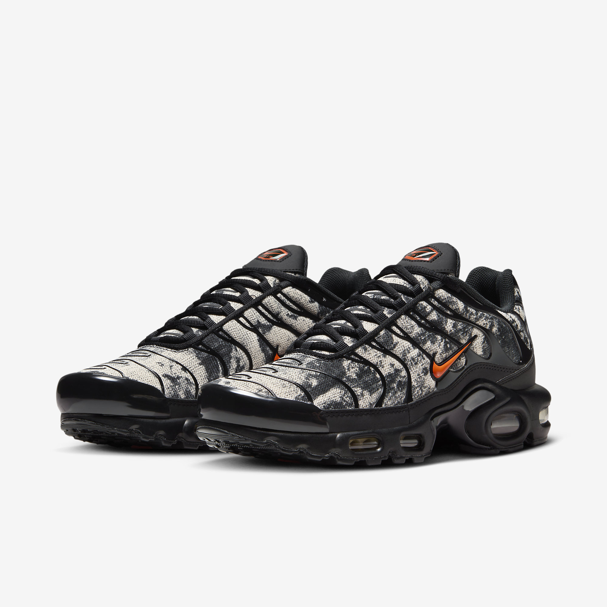 나이키 에어 맥스 플러스 블랙 오렌지 카모 FV6913-001 | NIKE - 슈프라이즈