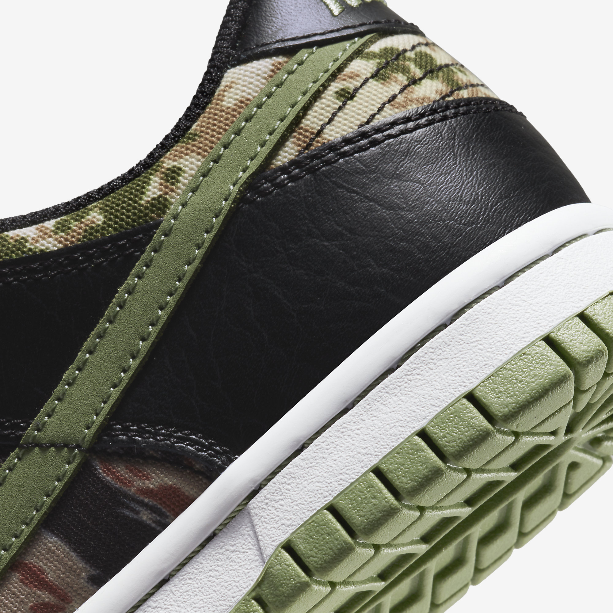 ëì´í¤ ë©í¬ ë¡ì° SE ì¹´ëª¨ GS DB1909-001 | NIKE - ìíë¼ì´ì¦