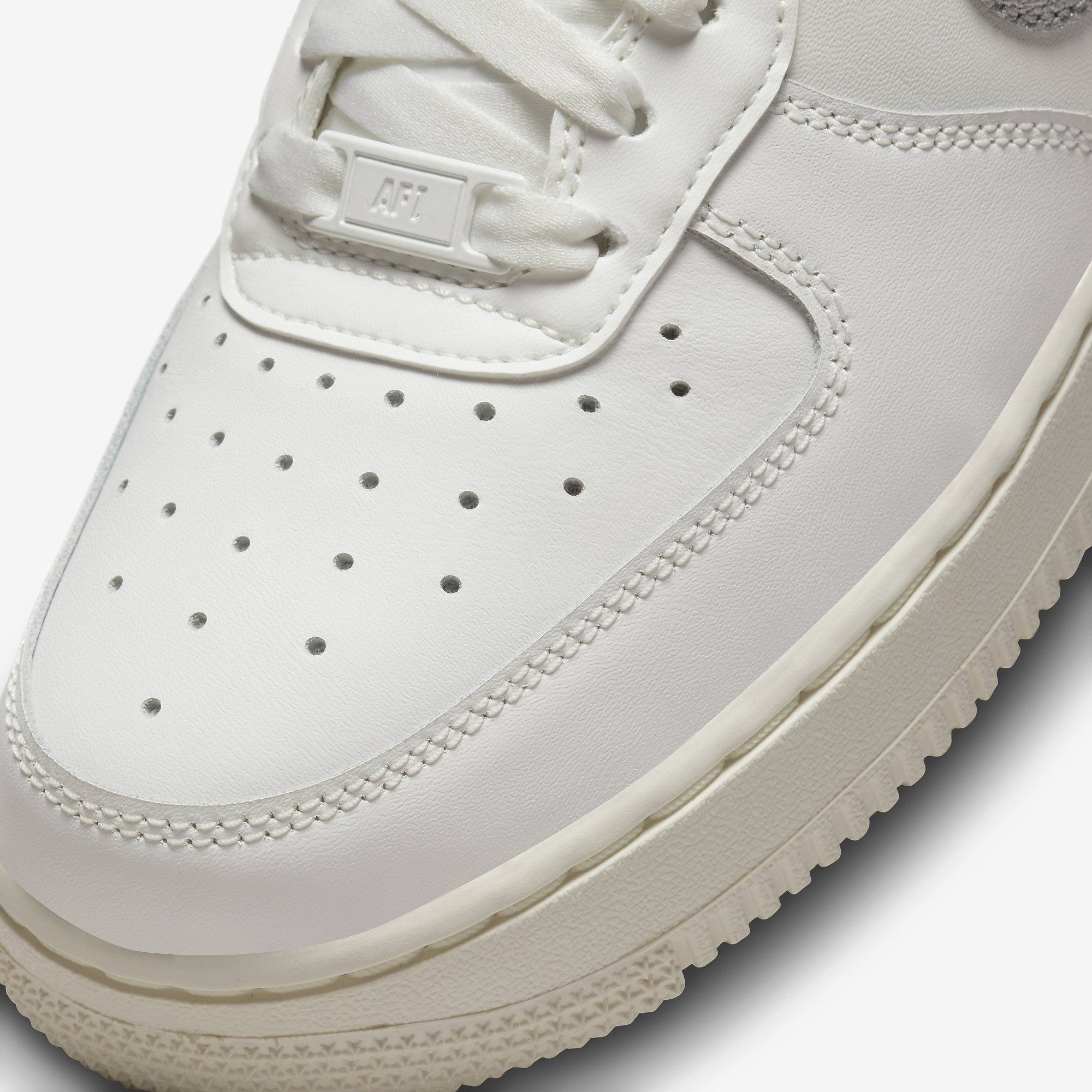 aq1769 nike