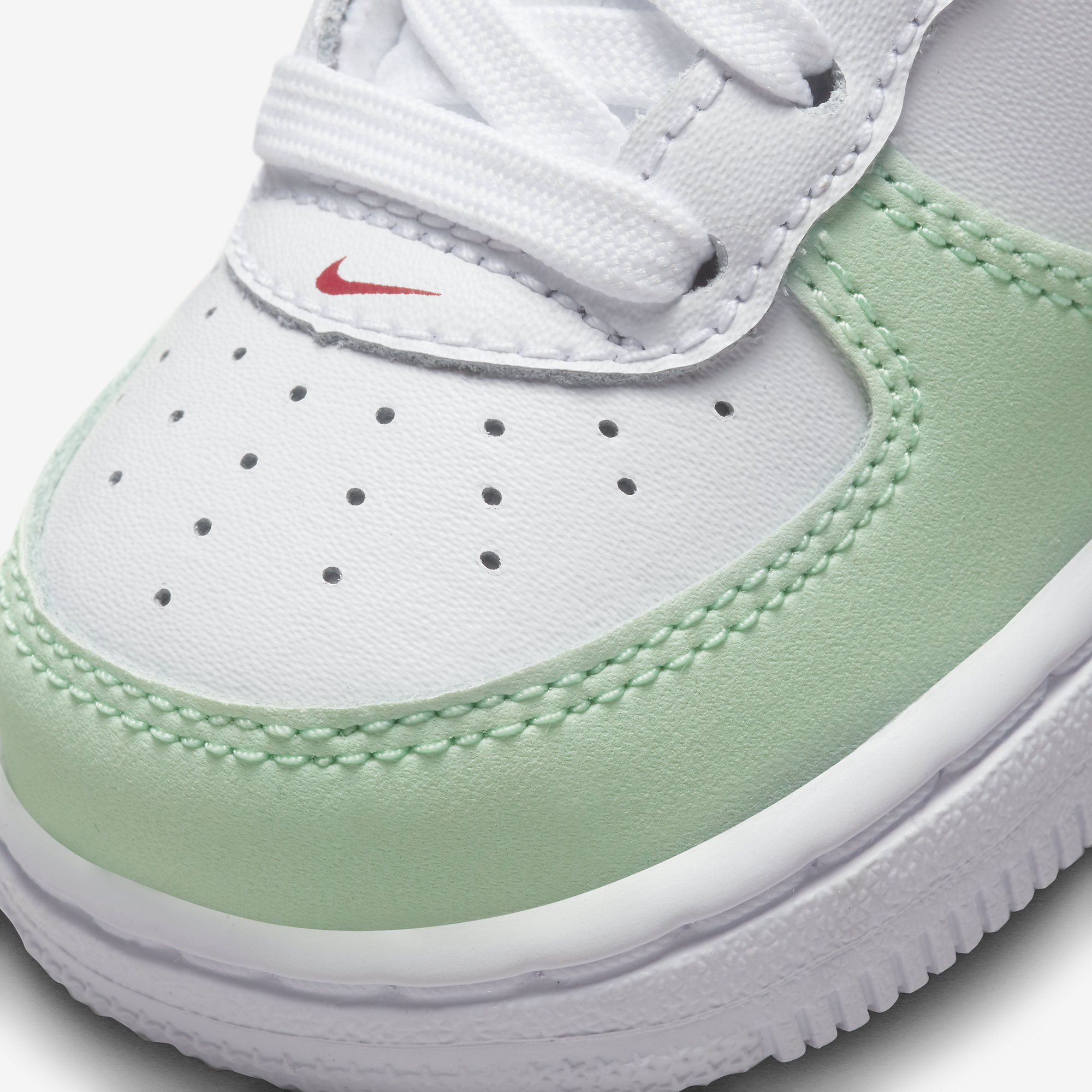 ëì´í¤ ìì´ í¬ì¤ 1 LV8 TD íì´í¸ ë¯¼í¸ í¼ DX3729-100 | NIKE - ìíë¼ì´ì¦