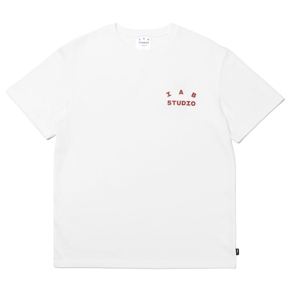 ★送料 関税込★IAB Studio★IAB Studio T-Shirt White Burgundy 아이앱 스튜디오 도쿄 티셔츠 화이트 | IAB Studio | KREAM