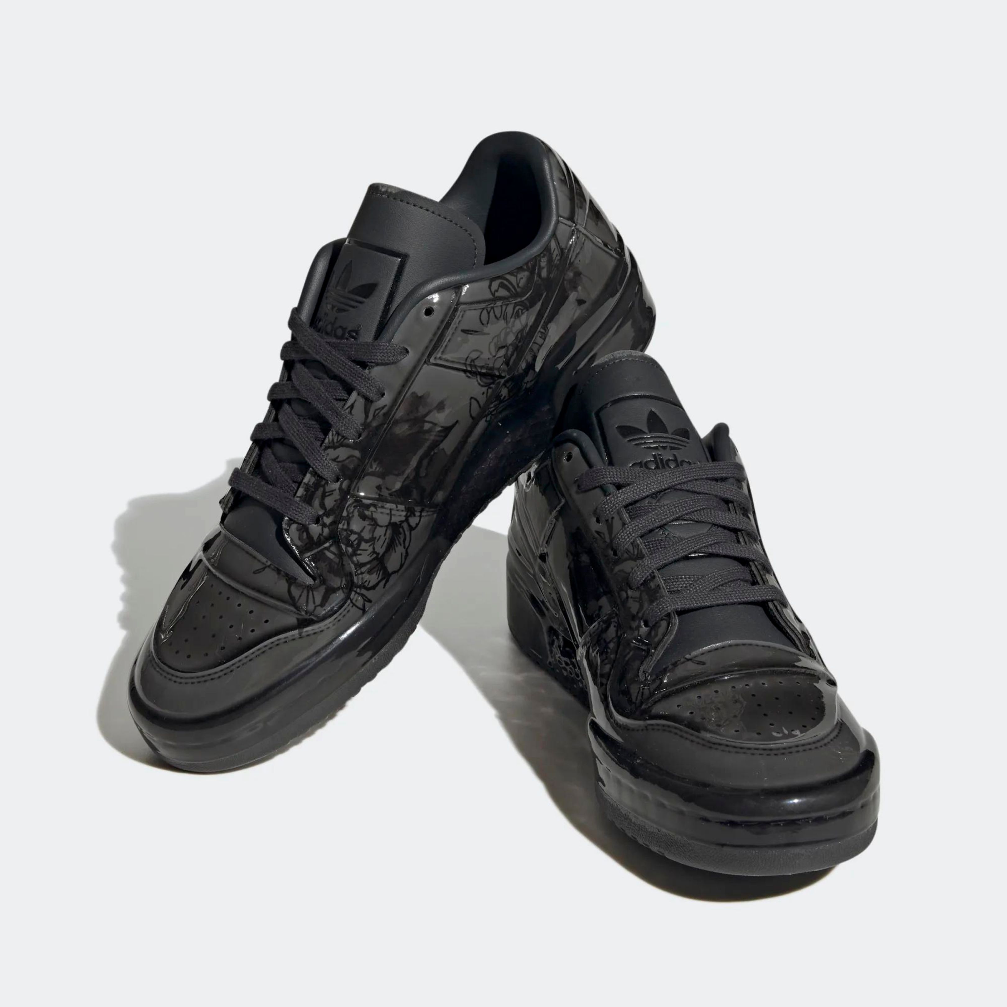 차이니즈 포설린 X 아디다스 오리지널스 포럼 로우 카본 Ie4203 Adidas Originals 슈프라이즈