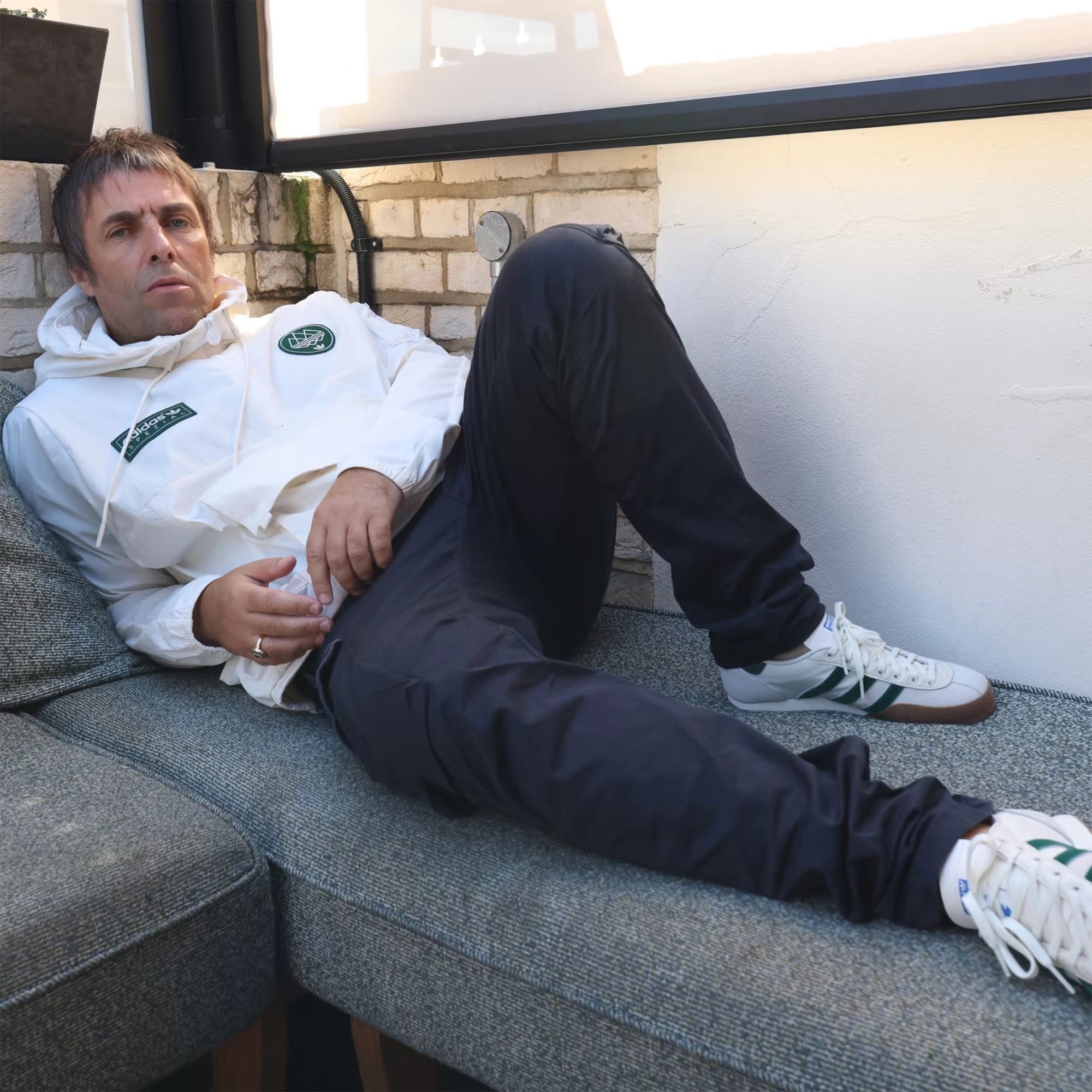 アディダス　セットアップ atmosとadidas OriginalsによるG-SNK collectionより 「adidas