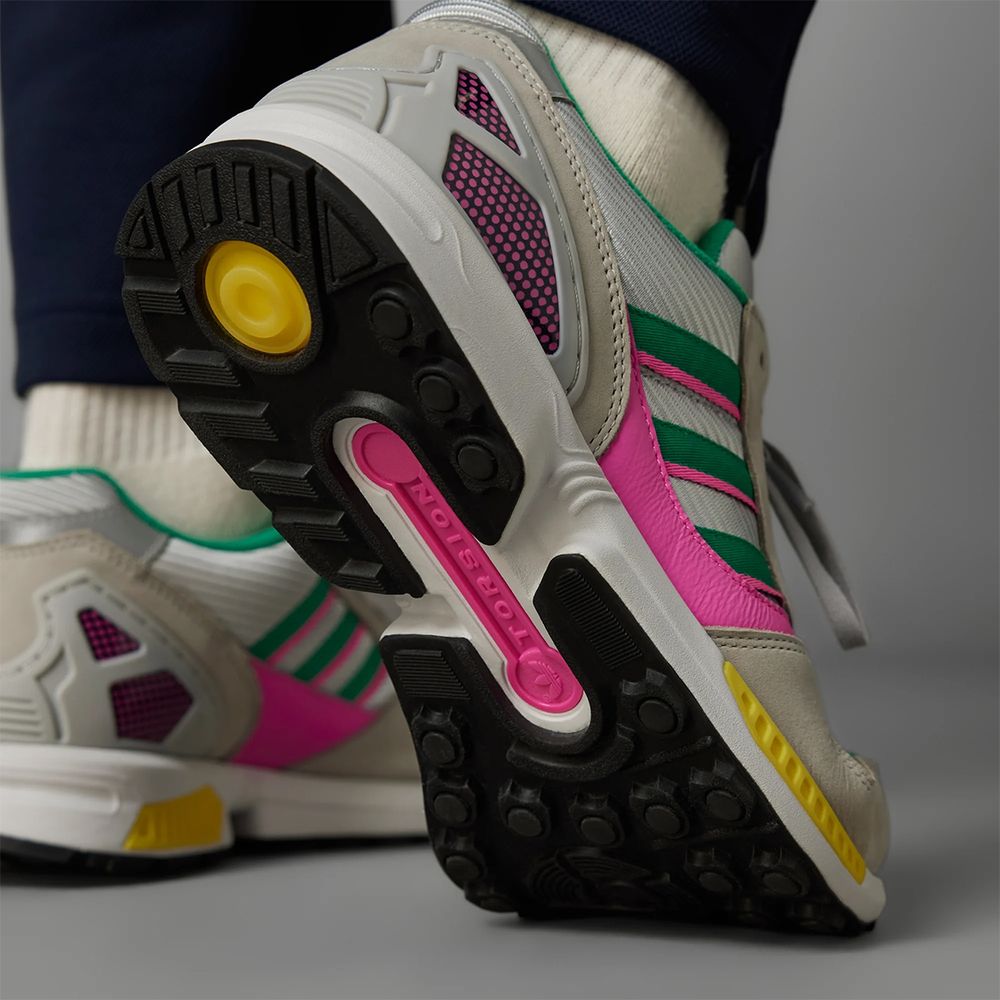 아디다스 오리지널스 ZX 8000 그레이 투 코트 그린 IG3076