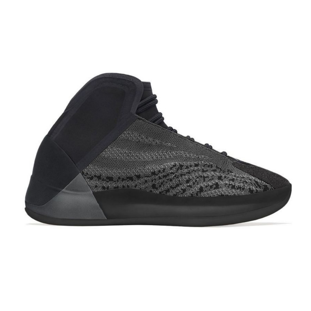 블랙과 그레이의 조화, 새로운 이지 퀀텀이 출시된다